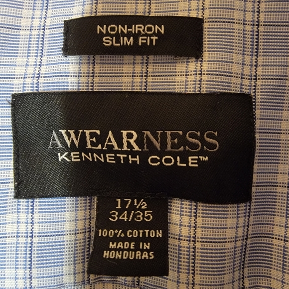 Kenneth Cole Men's Button Shirt - Picture 3 of 3